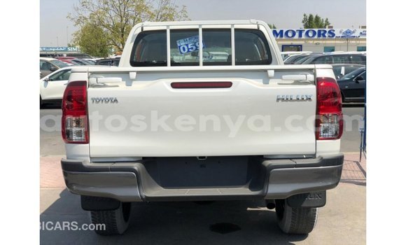 Nunua Imported Toyota Hilux Nyeupe Gari ndani ya Import - Dubai nchini Kati Kenya Nunua Imported Toyota Hilux Nyeupe Gari ndani ya Import - Dubai nchini Kati Kenya