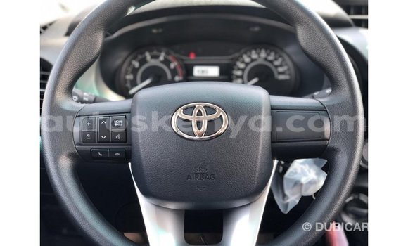 Nunua Imported Toyota Hilux Nyeupe Gari ndani ya Import - Dubai nchini Kati Kenya Nunua Imported Toyota Hilux Nyeupe Gari ndani ya Import - Dubai nchini Kati Kenya