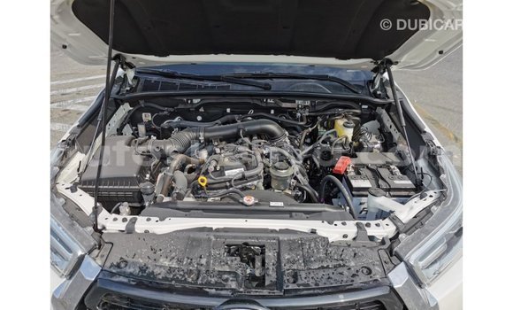 Buy Import Toyota Hilux White Car in Import - Dubai in Central Kenya Buy Import Toyota Hilux White Car in Import - Dubai in Central Kenya