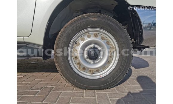Buy Import Toyota Hilux White Car in Import - Dubai in Central Kenya Buy Import Toyota Hilux White Car in Import - Dubai in Central Kenya