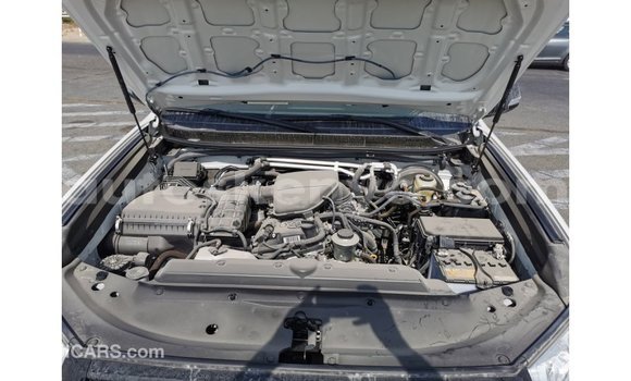 Buy Import Toyota Prado White Car in Import - Dubai in Central Kenya Buy Import Toyota Prado White Car in Import - Dubai in Central Kenya