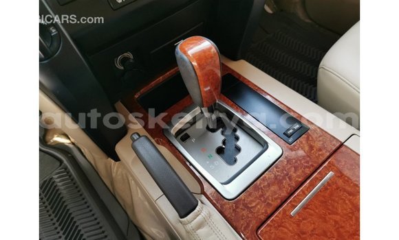 Imported Toyota Land Cruiser Black Makiinaa iti Import - Dubai keessatti Central Kenya keessatti Imported Toyota Land Cruiser Black Makiinaa iti Import - Dubai keessatti Central Kenya keessatti