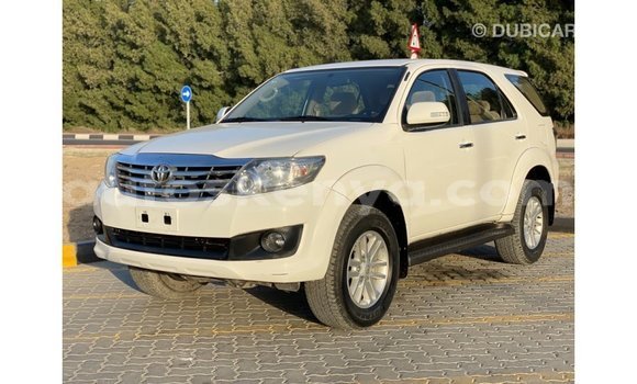 Buy Import Toyota Fortuner White Car in Import - Dubai in Central Kenya Buy Import Toyota Fortuner White Car in Import - Dubai in Central Kenya