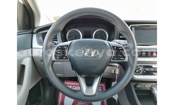 Nunua Imported Hyundai Sonata Nyeupe Gari ndani ya Import - Dubai nchini Kati Kenya Nunua Imported Hyundai Sonata Nyeupe Gari ndani ya Import - Dubai nchini Kati Kenya
