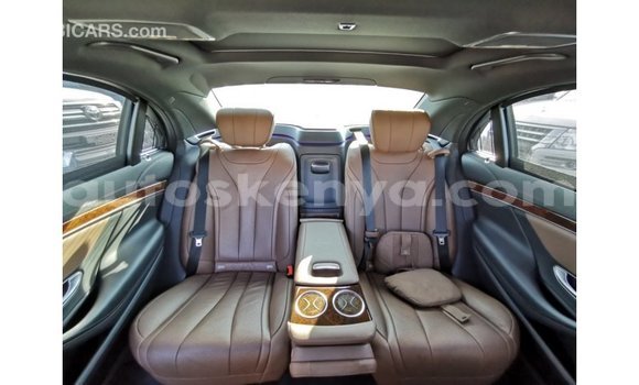 Nunua Imported Mercedes-Benz A200 Nyeusi Gari ndani ya Import - Dubai nchini Kati Kenya Nunua Imported Mercedes-Benz A200 Nyeusi Gari ndani ya Import - Dubai nchini Kati Kenya