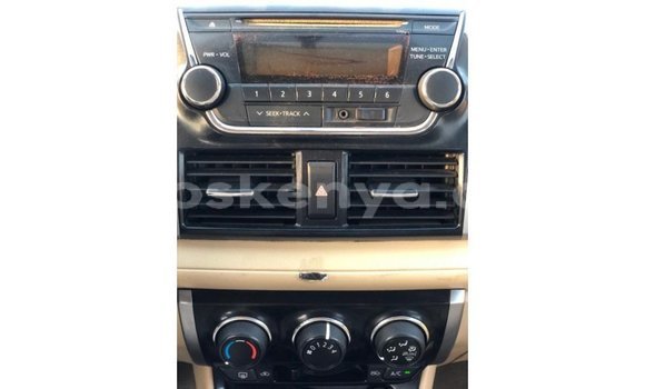Nunua Imported Toyota Yaris Nyeupe Gari ndani ya Import - Dubai nchini Kati Kenya Nunua Imported Toyota Yaris Nyeupe Gari ndani ya Import - Dubai nchini Kati Kenya