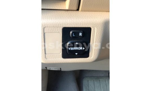 Nunua Imported Toyota Yaris Nyeupe Gari ndani ya Import - Dubai nchini Kati Kenya Nunua Imported Toyota Yaris Nyeupe Gari ndani ya Import - Dubai nchini Kati Kenya