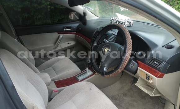 Oofamaa Toyota Premio Silver Makiinaa iti Mombasa keessatti Coastal Kenya keessatti Oofamaa Toyota Premio Silver Makiinaa iti Mombasa keessatti Coastal Kenya keessatti