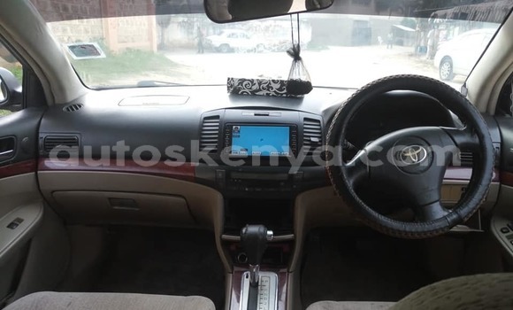 Oofamaa Toyota Premio Silver Makiinaa iti Mombasa keessatti Coastal Kenya keessatti Oofamaa Toyota Premio Silver Makiinaa iti Mombasa keessatti Coastal Kenya keessatti