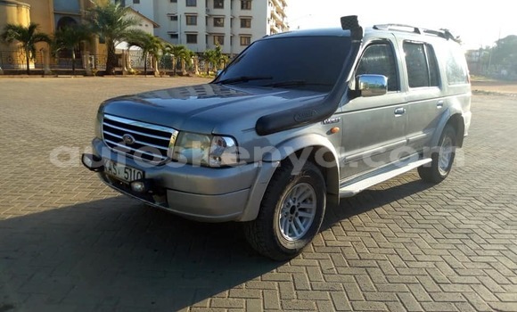 Oofamaa Ford Everest Silver Makiinaa iti Mombasa keessatti Coastal Kenya keessatti