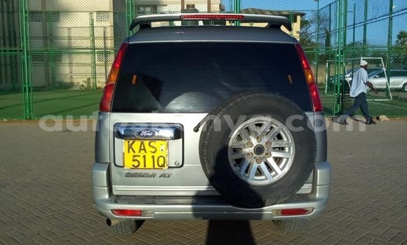 Oofamaa Ford Everest Silver Makiinaa iti Mombasa keessatti Coastal Kenya keessatti Oofamaa Ford Everest Silver Makiinaa iti Mombasa keessatti Coastal Kenya keessatti