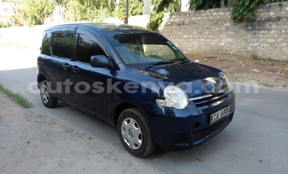 Oofamaa Toyota Sienta Blue Makiinaa iti Mombasa keessatti Coastal Kenya keessatti Oofamaa Toyota Sienta Blue Makiinaa iti Mombasa keessatti Coastal Kenya keessatti