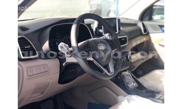Buy Import Hyundai Tucson White Car in Import - Dubai in Central Kenya Buy Import Hyundai Tucson White Car in Import - Dubai in Central Kenya