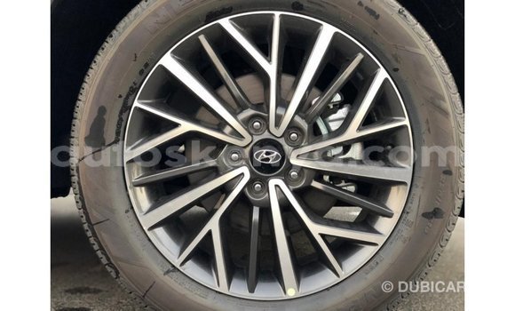 Buy Import Hyundai Tucson White Car in Import - Dubai in Central Kenya Buy Import Hyundai Tucson White Car in Import - Dubai in Central Kenya