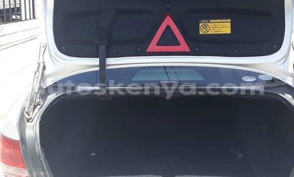 Oofamaa Toyota Crown Silver Makiinaa iti Mombasa keessatti Coastal Kenya keessatti Oofamaa Toyota Crown Silver Makiinaa iti Mombasa keessatti Coastal Kenya keessatti