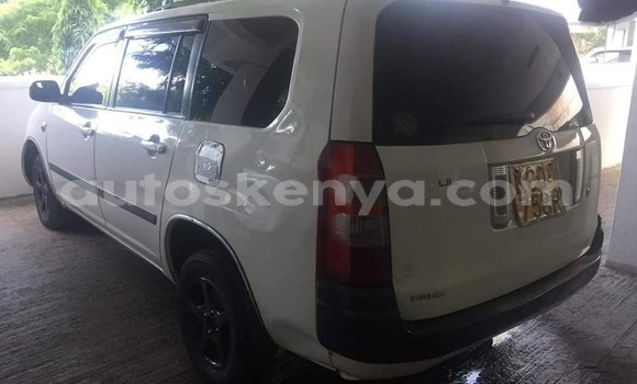 Oofamaa Toyota Succeed White Makiinaa iti Mombasa keessatti Coastal Kenya keessatti Oofamaa Toyota Succeed White Makiinaa iti Mombasa keessatti Coastal Kenya keessatti