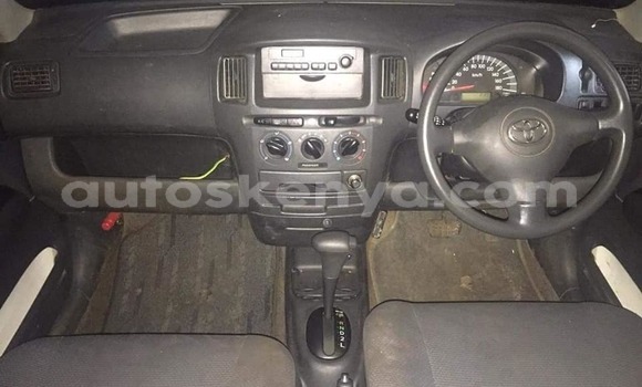 Oofamaa Toyota Succeed White Makiinaa iti Mombasa keessatti Coastal Kenya keessatti Oofamaa Toyota Succeed White Makiinaa iti Mombasa keessatti Coastal Kenya keessatti