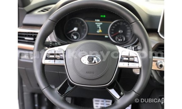 Buy Import Kia Carens White Car in Import - Dubai in Central Kenya Buy Import Kia Carens White Car in Import - Dubai in Central Kenya