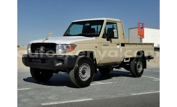 Buy Import Toyota Land Cruiser Beige Car in Import - Dubai in Central Kenya Buy Import Toyota Land Cruiser Beige Car in Import - Dubai in Central Kenya