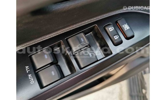 Nunua Imported Toyota Land Cruiser Nyingine Gari ndani ya Import - Dubai nchini Kati Kenya Nunua Imported Toyota Land Cruiser Nyingine Gari ndani ya Import - Dubai nchini Kati Kenya