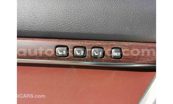 Buy Import Toyota Land Cruiser Black Car in Import - Dubai in Central Kenya Buy Import Toyota Land Cruiser Black Car in Import - Dubai in Central Kenya