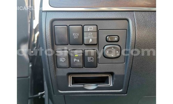 Buy Import Toyota Land Cruiser Black Car in Import - Dubai in Central Kenya Buy Import Toyota Land Cruiser Black Car in Import - Dubai in Central Kenya