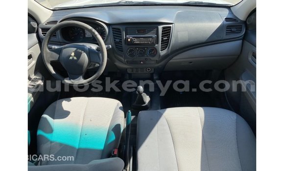 Imported Mitsubishi L200 White Makiinaa iti Import - Dubai keessatti Central Kenya keessatti Imported Mitsubishi L200 White Makiinaa iti Import - Dubai keessatti Central Kenya keessatti