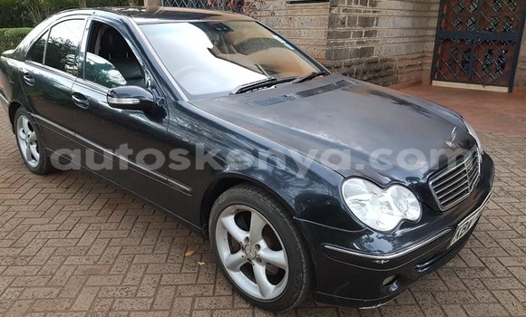 Buy Used Mercedes‒Benz C–Class Black Car in Nairobi in Nairobi Buy Used Mercedes‒Benz C–Class Black Car in Nairobi in Nairobi