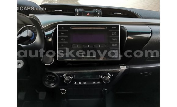Nunua Imported Toyota Hilux Nyeupe Gari ndani ya Import - Dubai nchini Kati Kenya Nunua Imported Toyota Hilux Nyeupe Gari ndani ya Import - Dubai nchini Kati Kenya