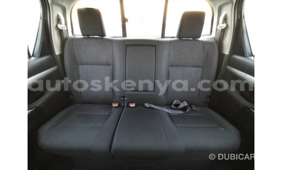 Nunua Imported Toyota Hilux Nyeupe Gari ndani ya Import - Dubai nchini Kati Kenya Nunua Imported Toyota Hilux Nyeupe Gari ndani ya Import - Dubai nchini Kati Kenya