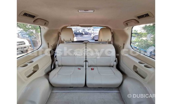 Buy Import Toyota Land Cruiser White Car in Import - Dubai in Central Kenya Buy Import Toyota Land Cruiser White Car in Import - Dubai in Central Kenya