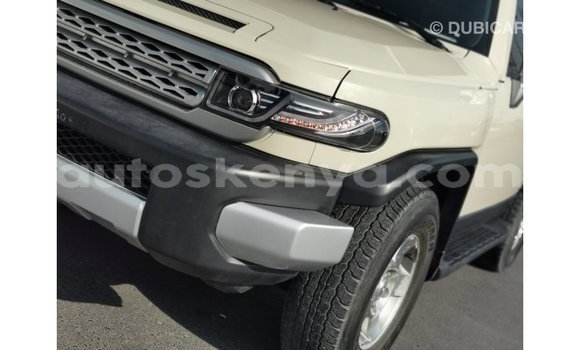 Nunua Imported Toyota FJ Cruiser Beige Gari ndani ya Import - Dubai nchini Kati Kenya Nunua Imported Toyota FJ Cruiser Beige Gari ndani ya Import - Dubai nchini Kati Kenya