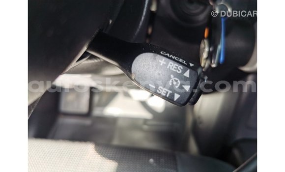 Nunua Imported Toyota FJ Cruiser Beige Gari ndani ya Import - Dubai nchini Kati Kenya Nunua Imported Toyota FJ Cruiser Beige Gari ndani ya Import - Dubai nchini Kati Kenya