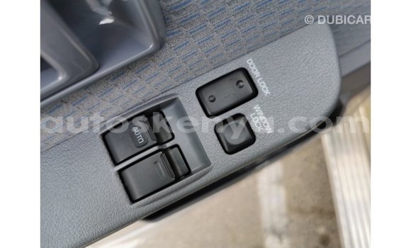 Imported Toyota Land Cruiser Beige Makiinaa iti Import - Dubai keessatti Central Kenya keessatti Imported Toyota Land Cruiser Beige Makiinaa iti Import - Dubai keessatti Central Kenya keessatti