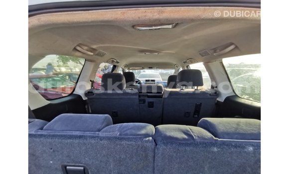 Imported Toyota Prado White Makiinaa iti Import - Dubai keessatti Central Kenya keessatti Imported Toyota Prado White Makiinaa iti Import - Dubai keessatti Central Kenya keessatti