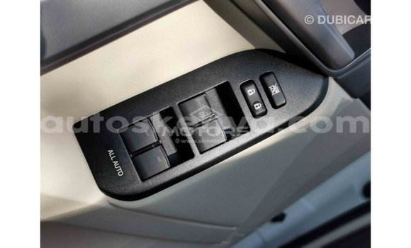 Imported Toyota Prado White Makiinaa iti Import - Dubai keessatti Central Kenya keessatti Imported Toyota Prado White Makiinaa iti Import - Dubai keessatti Central Kenya keessatti