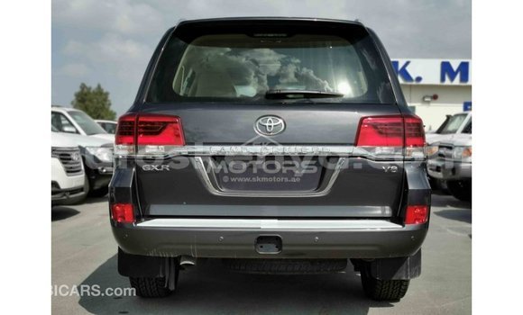Imported Toyota Land Cruiser Other Makiinaa iti Import - Dubai keessatti Central Kenya keessatti Imported Toyota Land Cruiser Other Makiinaa iti Import - Dubai keessatti Central Kenya keessatti