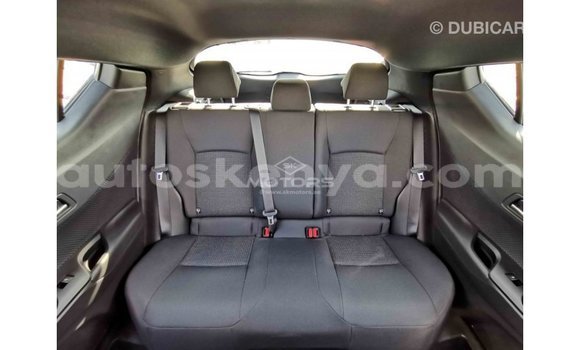 Nunua Imported Toyota C-HR Nyeusi Gari ndani ya Import - Dubai nchini Kati Kenya Nunua Imported Toyota C-HR Nyeusi Gari ndani ya Import - Dubai nchini Kati Kenya