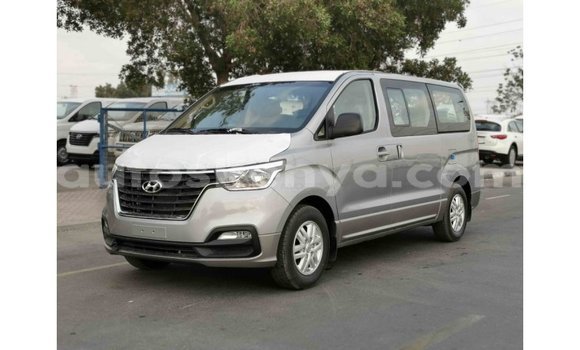 Imported Hyundai Chorus Other Netiree iti Import - Dubai keessatti Central Kenya keessatti Imported Hyundai Chorus Other Netiree iti Import - Dubai keessatti Central Kenya keessatti