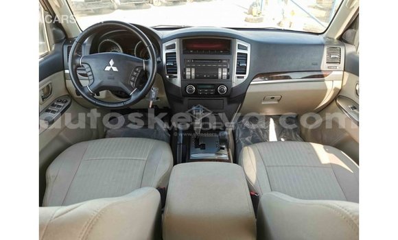 Buy Import Mitsubishi Pajero White Car in Import - Dubai in Central Kenya Buy Import Mitsubishi Pajero White Car in Import - Dubai in Central Kenya
