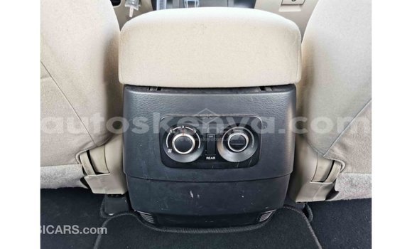 Imported Mitsubishi Pajero White Makiinaa iti Import - Dubai keessatti Central Kenya keessatti Imported Mitsubishi Pajero White Makiinaa iti Import - Dubai keessatti Central Kenya keessatti