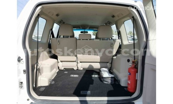 Nunua Imported Mitsubishi Pajero Nyeupe Gari ndani ya Import - Dubai nchini Kati Kenya Nunua Imported Mitsubishi Pajero Nyeupe Gari ndani ya Import - Dubai nchini Kati Kenya
