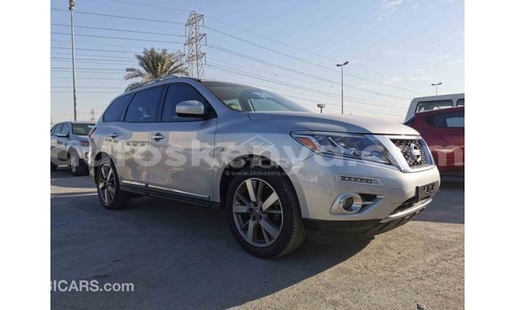 Nunua Imported Nissan Pathfinder Nyingine Gari ndani ya Import - Dubai nchini Kati Kenya Nunua Imported Nissan Pathfinder Nyingine Gari ndani ya Import - Dubai nchini Kati Kenya