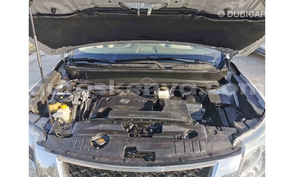 Nunua Imported Nissan Pathfinder Nyingine Gari ndani ya Import - Dubai nchini Kati Kenya Nunua Imported Nissan Pathfinder Nyingine Gari ndani ya Import - Dubai nchini Kati Kenya
