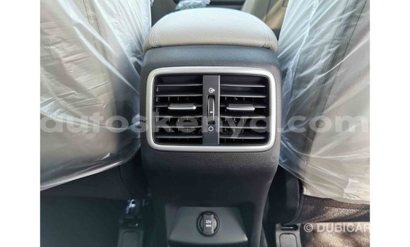 Imported Kia Sportage White Makiinaa iti Import - Dubai keessatti Central Kenya keessatti Imported Kia Sportage White Makiinaa iti Import - Dubai keessatti Central Kenya keessatti