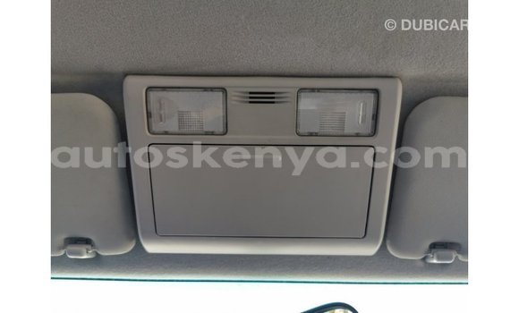 Imported Toyota Hilux White Makiinaa iti Import - Dubai keessatti Central Kenya keessatti Imported Toyota Hilux White Makiinaa iti Import - Dubai keessatti Central Kenya keessatti