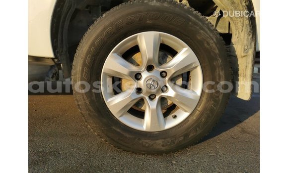 Buy Import Toyota Hilux White Car in Import - Dubai in Central Kenya Buy Import Toyota Hilux White Car in Import - Dubai in Central Kenya