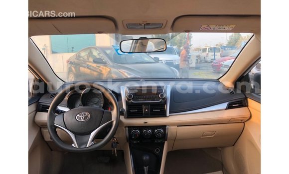 Nunua Imported Toyota Yaris Nyeupe Gari ndani ya Import - Dubai nchini Kati Kenya Nunua Imported Toyota Yaris Nyeupe Gari ndani ya Import - Dubai nchini Kati Kenya