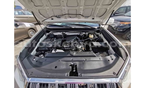 Buy Import Toyota Prado White Car in Import - Dubai in Central Kenya Buy Import Toyota Prado White Car in Import - Dubai in Central Kenya