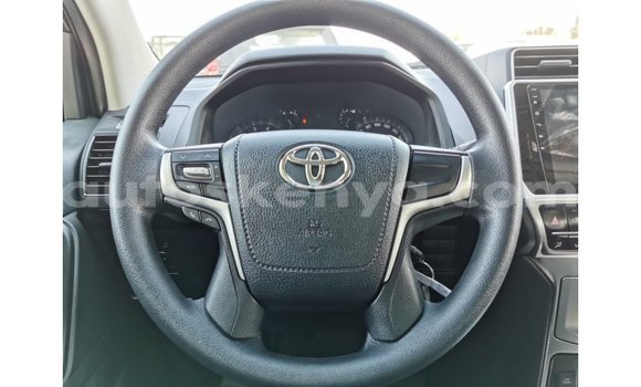 Nunua Imported Toyota Prado Nyeusi Gari ndani ya Import - Dubai nchini Kati Kenya Nunua Imported Toyota Prado Nyeusi Gari ndani ya Import - Dubai nchini Kati Kenya